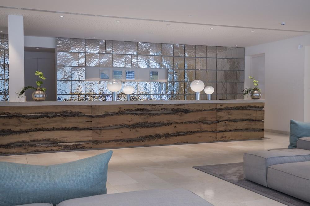 Falkensteiner Hotel & Spa Jesolo Ngoại thất bức ảnh The lobby of the hotel